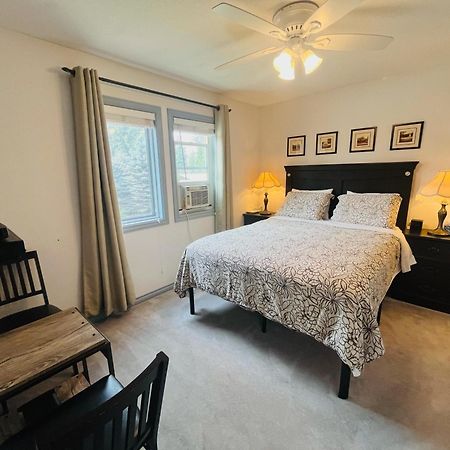Cornerstone Bed And Breakfast เรเวลสโตก ภายนอก รูปภาพ