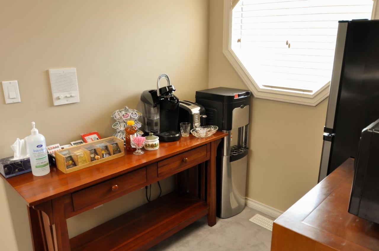 Cornerstone Bed And Breakfast เรเวลสโตก ภายนอก รูปภาพ