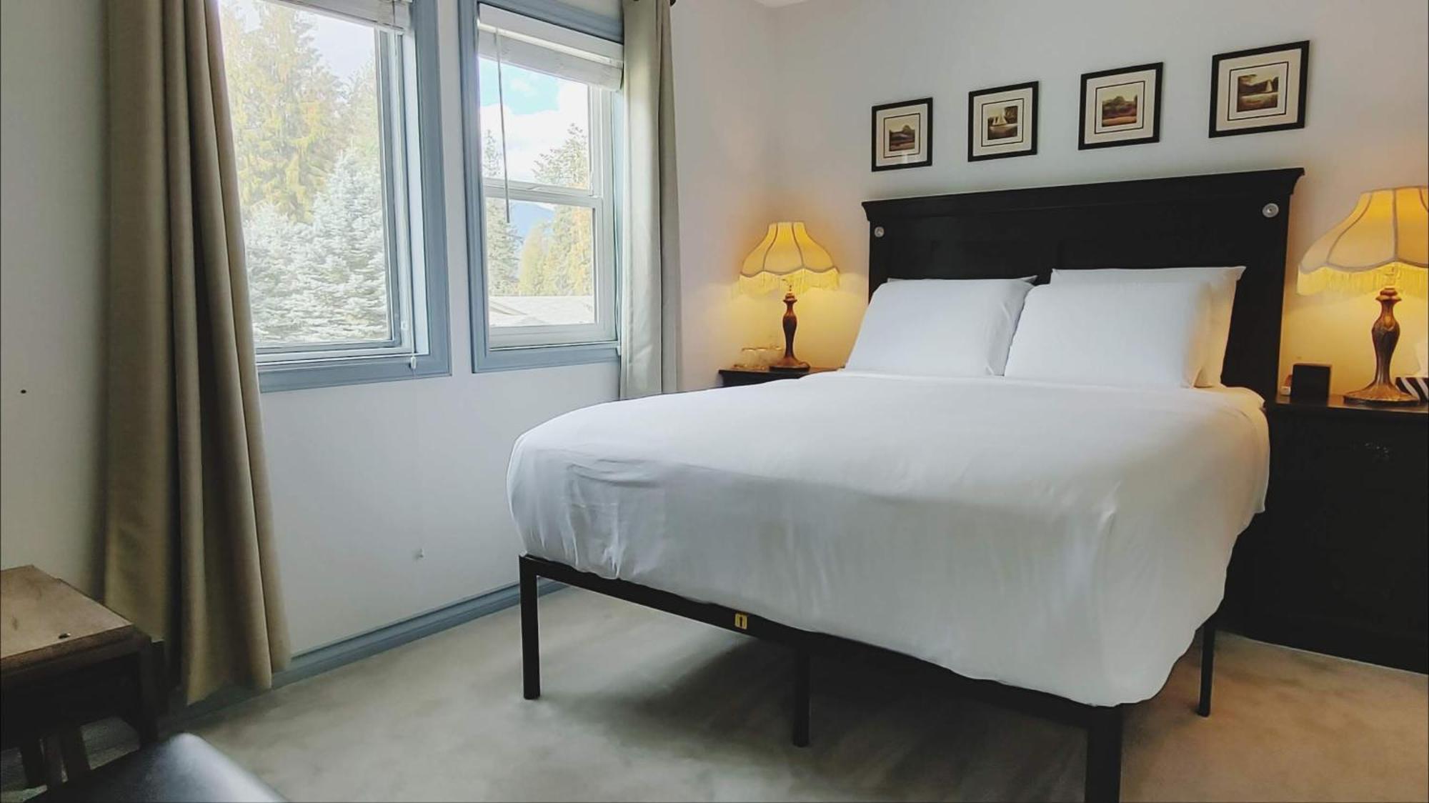 Cornerstone Bed And Breakfast เรเวลสโตก ภายนอก รูปภาพ